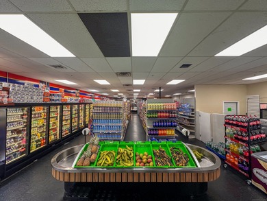 Investors take notice! Fully operational grocery/convenience
