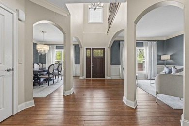 Prepare to be wowed from the moment you step inside! Over 3500 - photo 3