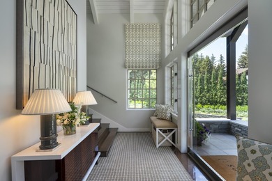 This incredible downtown estate offers luxurious living within - photo 5