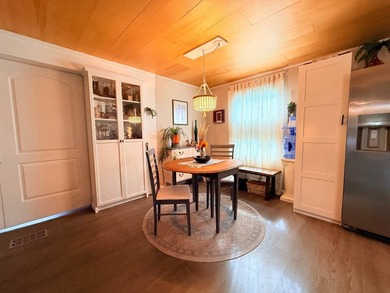Live the Florida lifestyle in this beautifully updated 2 bedroom - photo 14