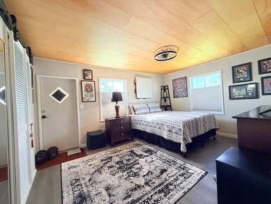 Live the Florida lifestyle in this beautifully updated 2 bedroom - photo 19