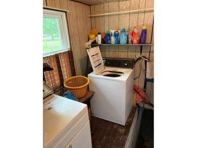 3 Bedroom, 1 bath with 1 car detached garage and additional 30 X - photo 20