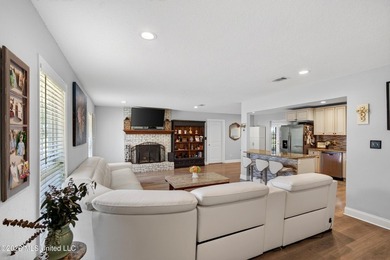 This home is BEAUTIFUL! Fully remodeled in 2019 and nestled in - photo 9