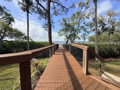 Live the Florida lifestyle in this beautifully updated 2 bedroom - photo 30