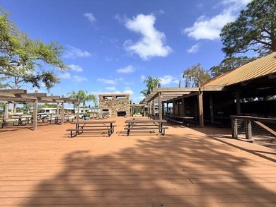 Live the Florida lifestyle in this beautifully updated 2 bedroom - photo 31