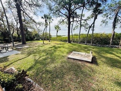 Live the Florida lifestyle in this beautifully updated 2 bedroom - photo 32