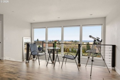 Experience refined Pacific Northwest living in this exceptional - photo 34