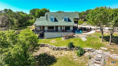 WELCOME TO A MOVE-IN-READY MASTERPIECE IN THE HEART OF THE TEXAS - photo 34