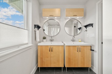 Experience refined Pacific Northwest living in this exceptional - photo 35