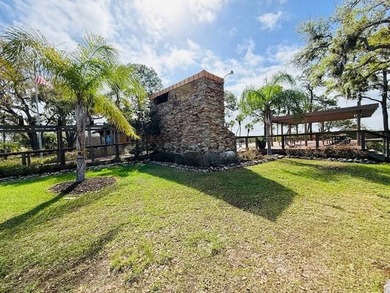 Live the Florida lifestyle in this beautifully updated 2 bedroom - photo 37