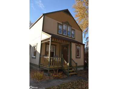 Clear Lake Home For Sale in Clear Lake Iowa