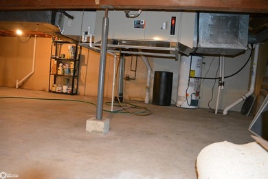 Wonderful 4 bedroom home in lovely McIntosh subdivision with - photo 8