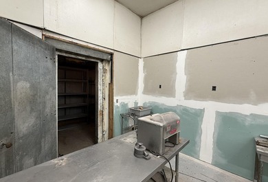 Former Big Lost River Meats facility-4,020 sq - photo 8