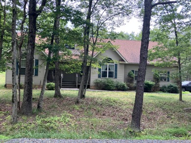 Indian Mountain Lakes Home Sale Pending in Albrightsville Pennsylvania