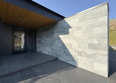 Stunning single-level Mountain Modern home with exceptional - photo 6