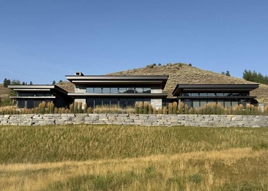 Stunning single-level Mountain Modern home with exceptional - photo 8