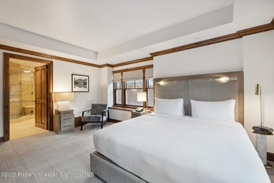 2024 renovations completed (including new decor, furniture - photo 13