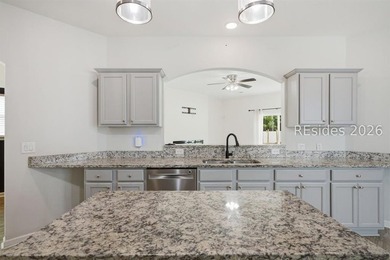 Beautifully maintained home with 3BR 2.5 BA with a great - photo 15