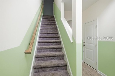 Beautifully maintained home with 3BR 2.5 BA with a great - photo 17