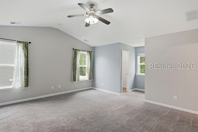 Beautifully maintained home with 3BR 2.5 BA with a great - photo 20