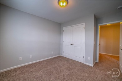 Welcome home to this well maintained 3 bedroom, 2.5 bath - photo 21