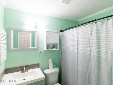Incredible opportunity for this perfect beach villa! Bright - photo 26