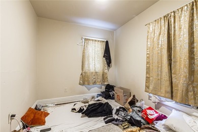 Fantastic investment opportunity on Cameron Street! This true - photo 17