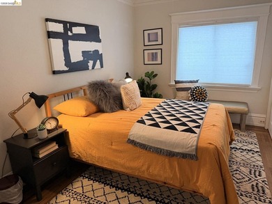Set in a dynamic, authentically urban pocket, the neighborhood - photo 10