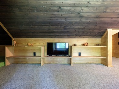 212 Southeast Shore Drive offers a level of craftsmanship and - photo 30