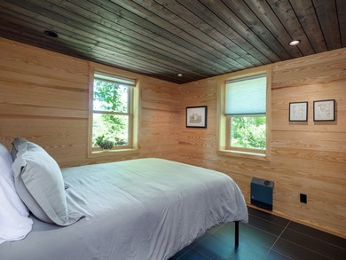 212 Southeast Shore Drive offers a level of craftsmanship and - photo 31