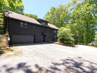 212 Southeast Shore Drive offers a level of craftsmanship and - photo 36