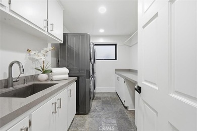 Welcome to 316 8th Street-a beautifully remodeled coastal - photo 42