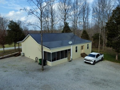 The perfect All-In-One Rough River Lake property