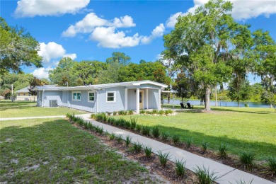 Lake Rousseau Home For Sale in Dunnellon Florida