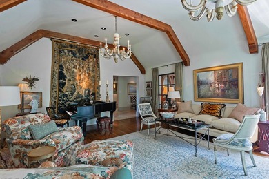 Timeless architecture, thoughtful modernization, and an - photo 21