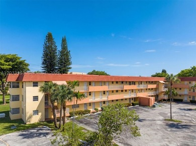 Well-priced condo in a prime location near Aventura and North - photo 2