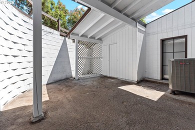 Like new home with a lower interest rate payment! Seller willing - photo 37