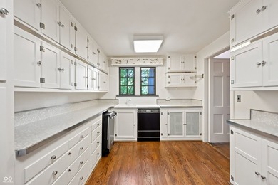 A ONCE IN A LIFETIME OPPORTUNITY TO OWN THIS 26.5 ACRE ESTATE IN - photo 38