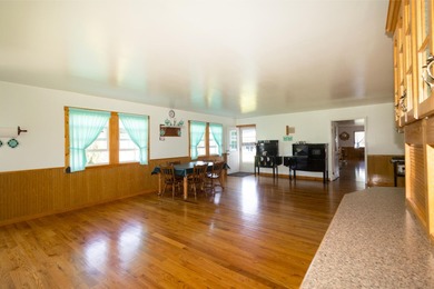 Welcome to a rare and remarkable property that combines country - photo 15