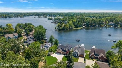Rare Opportunity to own a newly remodeled 4 bedroom, 3.5 bath - photo 22