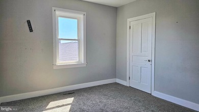 If your family needs space, look no further. With 5, yes 5 - photo 22