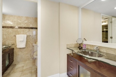 Beautifully renovated and offered Turnkey, this fully furnished - photo 23