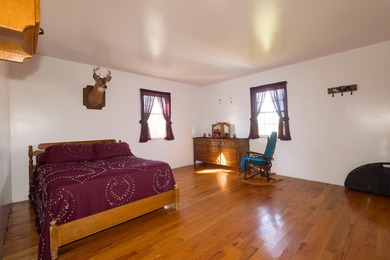 Welcome to a rare and remarkable property that combines country - photo 24