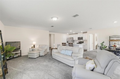 Short Sale. BRING ALL OFFERS! This beautiful home is perfectly - photo 24
