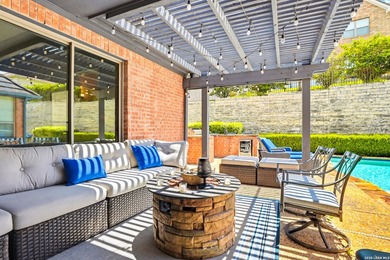 Nestled on a premier corner lot within a quiet cul-de-sac in the - photo 28