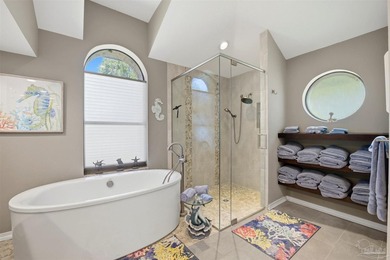 Beautifully updated custom pool home with a new roof (2022) - photo 29