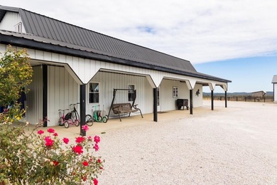 Welcome to a rare and remarkable property that combines country - photo 31