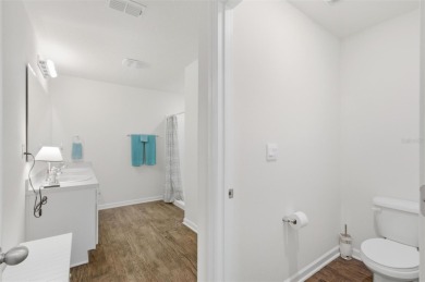 Short Sale. BRING ALL OFFERS! This beautiful home is perfectly - photo 35