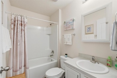 Short Sale. BRING ALL OFFERS! This beautiful home is perfectly - photo 46