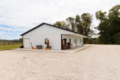 Welcome to a rare and remarkable property that combines country - photo 50